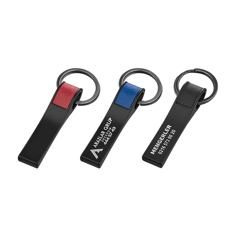  Kırmızı Çift Taraflı MetaSuni̇ Deri̇ Anahtarlık