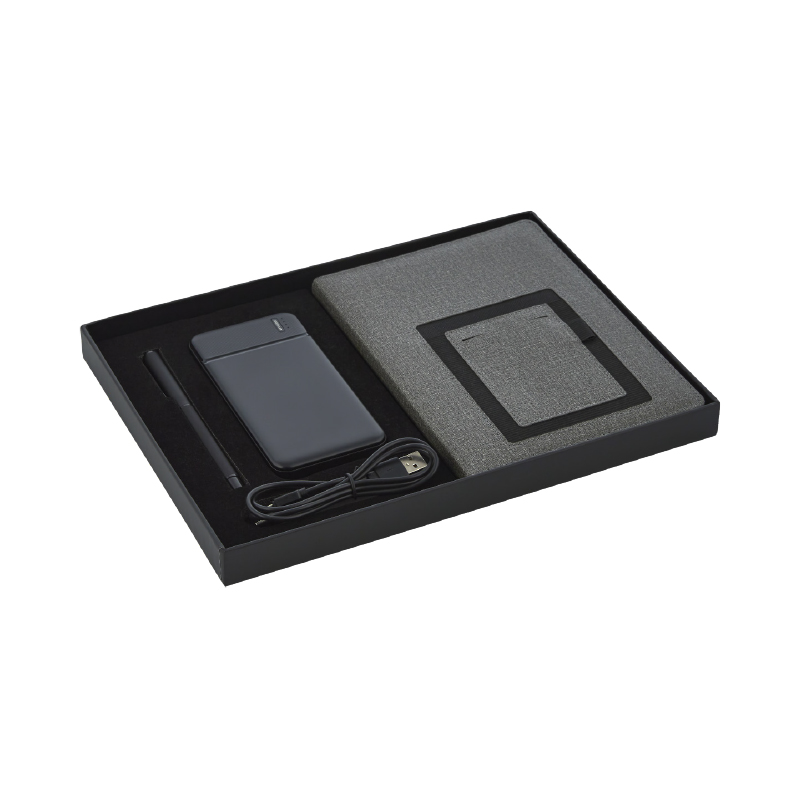  Siyah Defte& Kalem & Powerbank Set